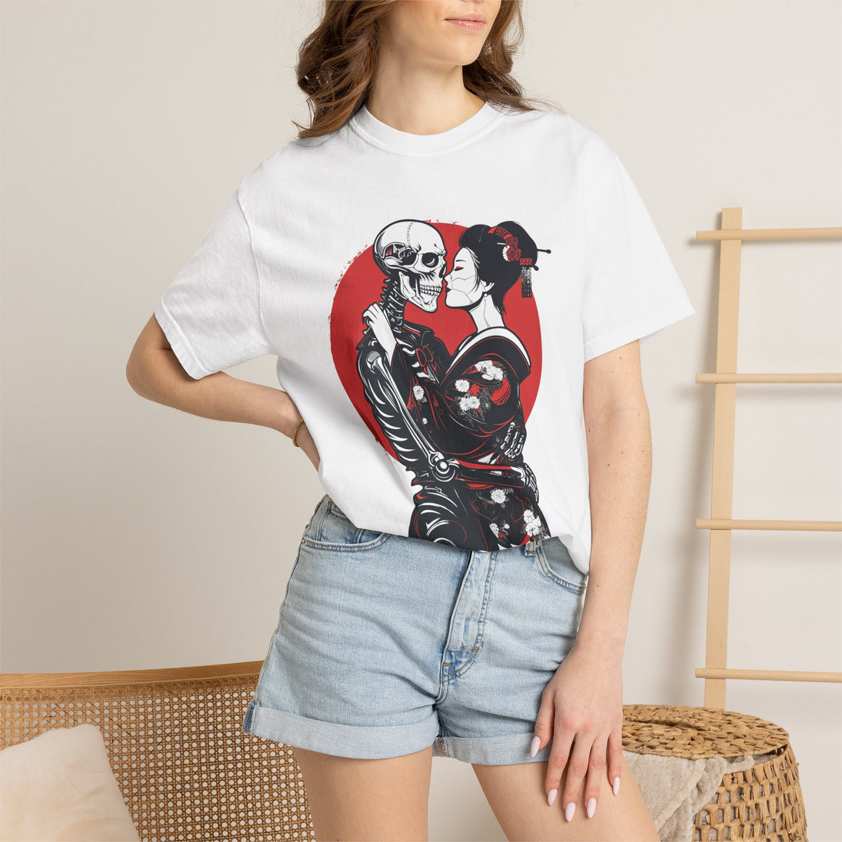 Geisha & Skeleton Kiss T-Shirt